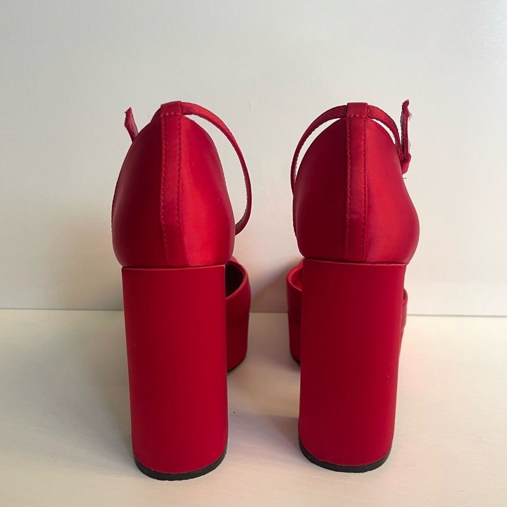Zara Satin Red Platform Pump Square Toe Heels - Picture 3 of 12